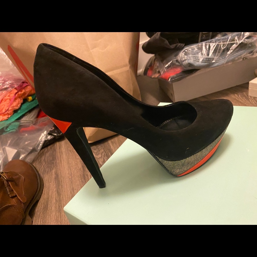 Jessica Simpson shoe